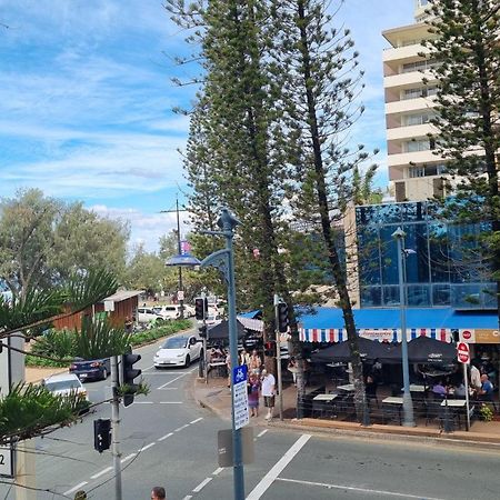 Beachfront Studio Apartment Gold Coast Exterior photo