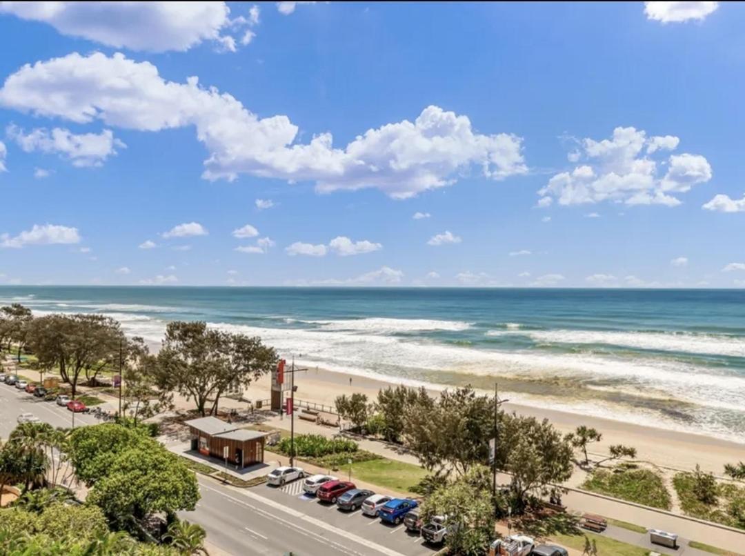 Beachfront Studio Apartment Gold Coast Exterior photo