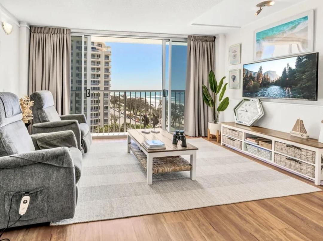 Beachfront Studio Apartment Gold Coast Exterior photo